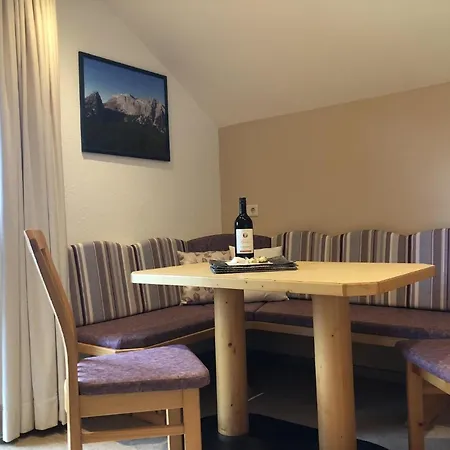 Ganze In Mit Privatem Balkon