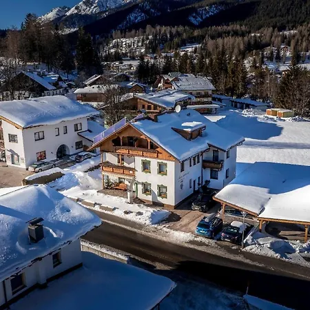 Ganze In Mit Privatem Balkon Apartman *